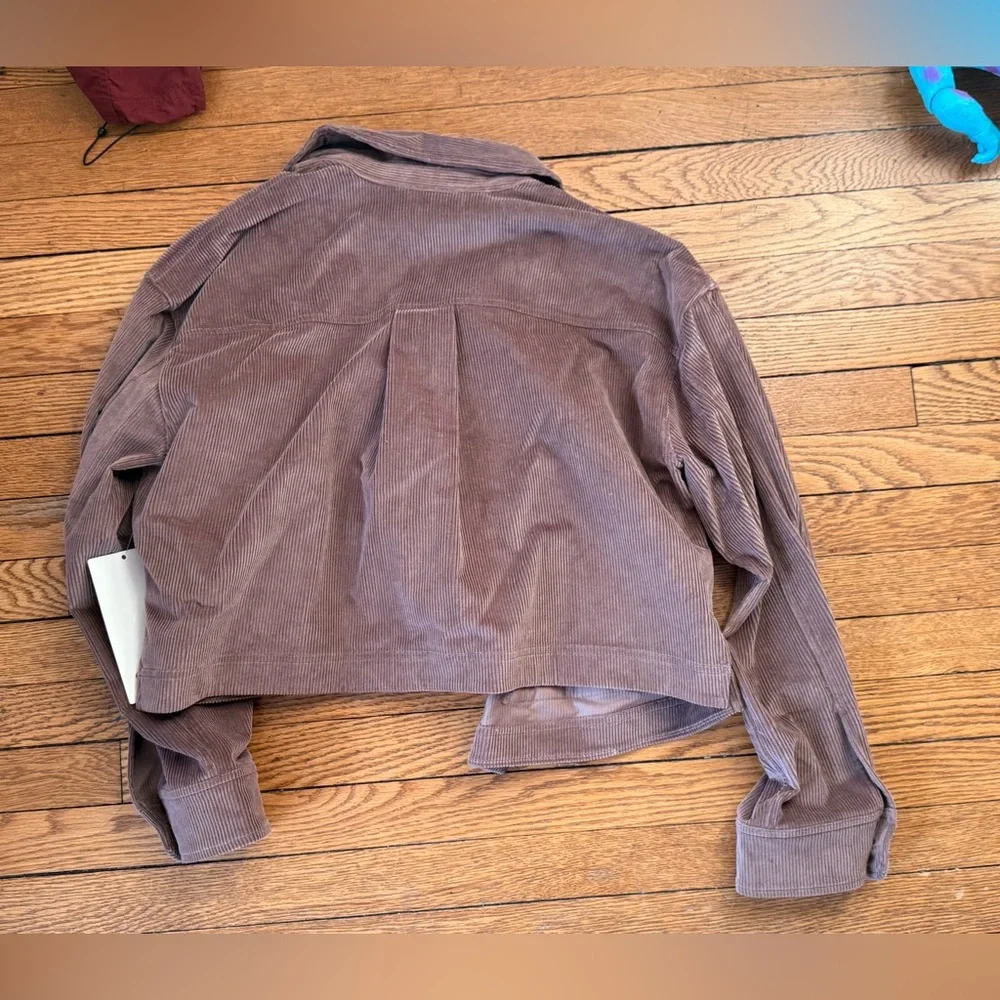 lululemon athletica Corduroy Shirt Jacket - Size Small - NWT - Picture 4 of 4
